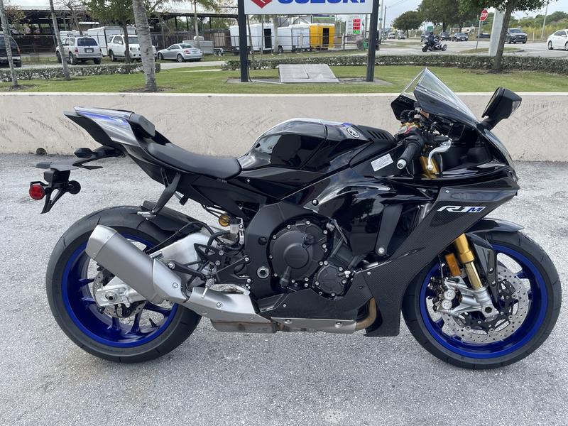 2021 Yamaha YZF-R1M