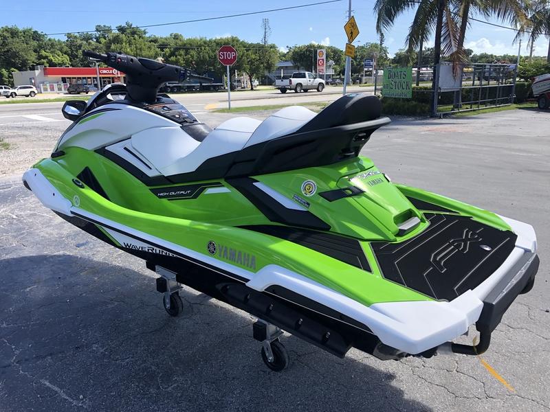 2022 Yamaha Waverunners FX Cruiser® HO