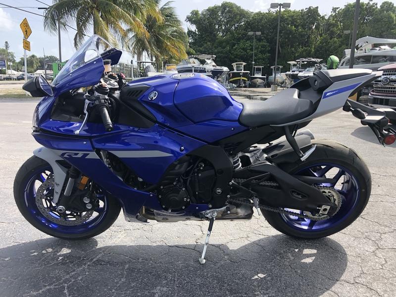 2020 Yamaha YZF-R1