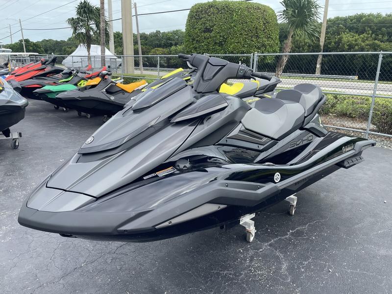 2022 Yamaha Waverunners FX Cruiser SVHO®