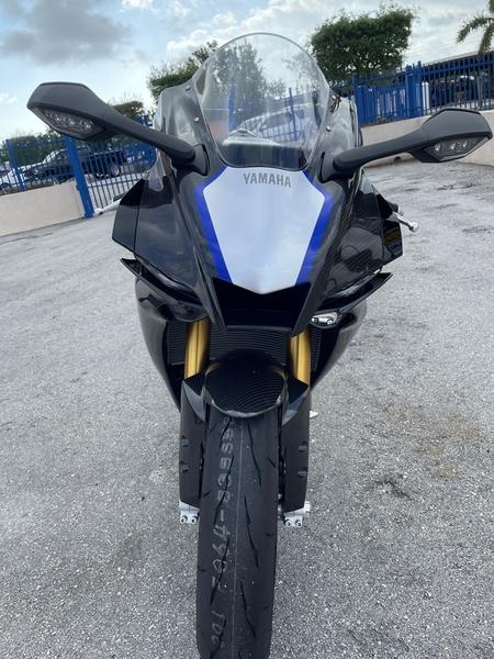 2021 Yamaha YZF-R1M