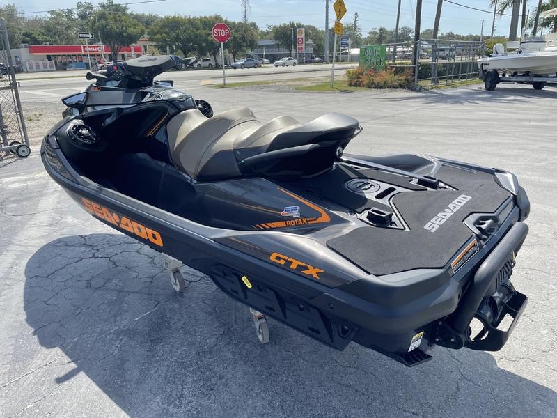 2022 Sea-Doo GTX 300 iBR & Sound System