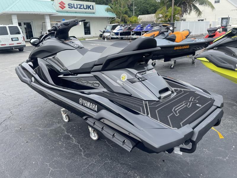 2022 Yamaha Waverunners FX Cruiser SVHO®