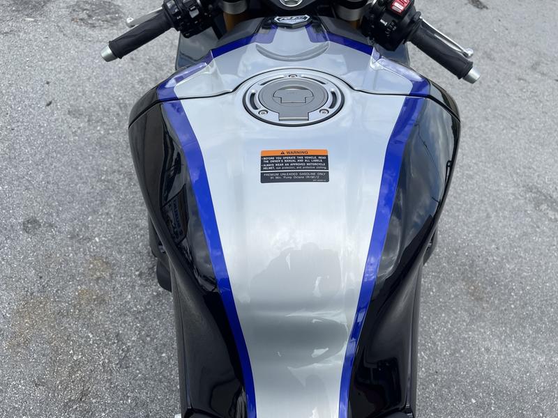 2021 Yamaha YZF-R1M