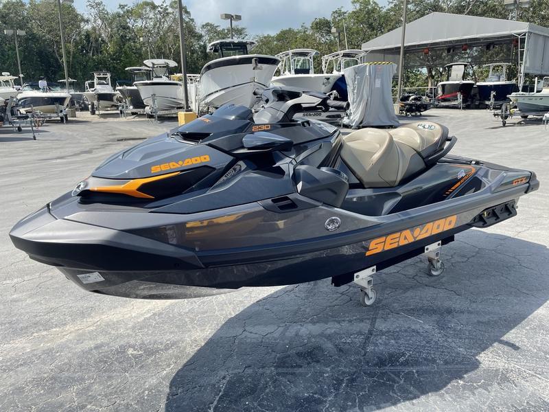 2022 Sea-Doo GTX 300 iBR & Sound System