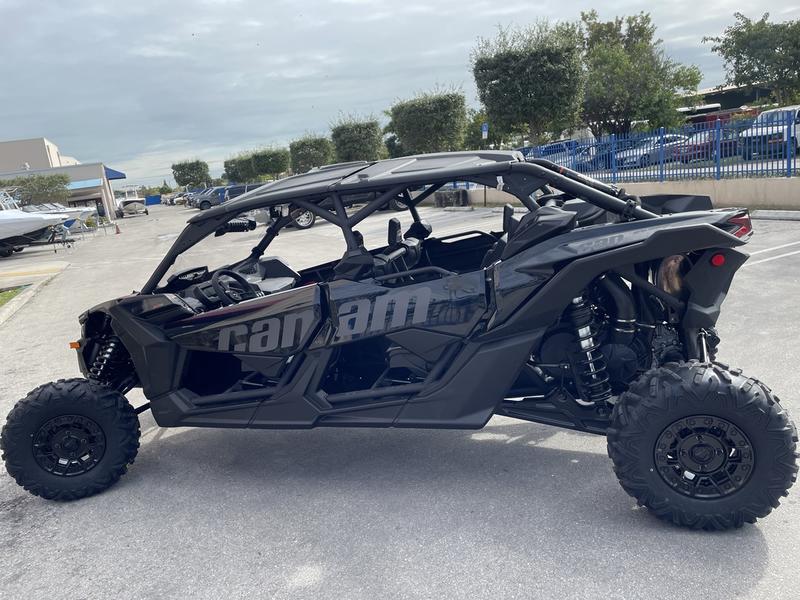 2021 Can-Am® Maverick X3 MAX X rs Turbo RR With Smart-Shox