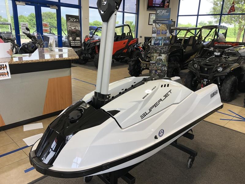 2022 Yamaha Waverunners Superjet®