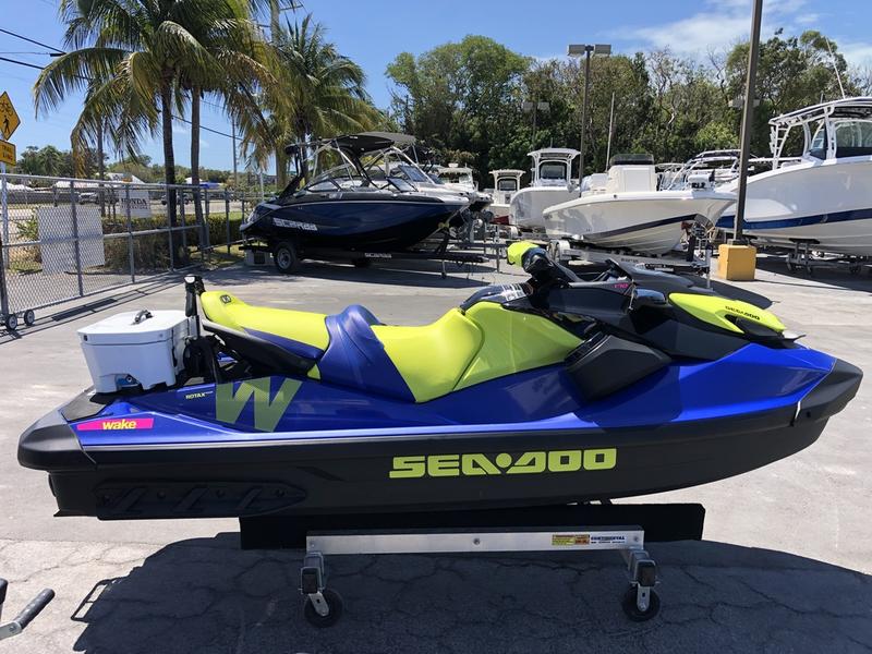 2022 Sea-Doo Wake™ 170