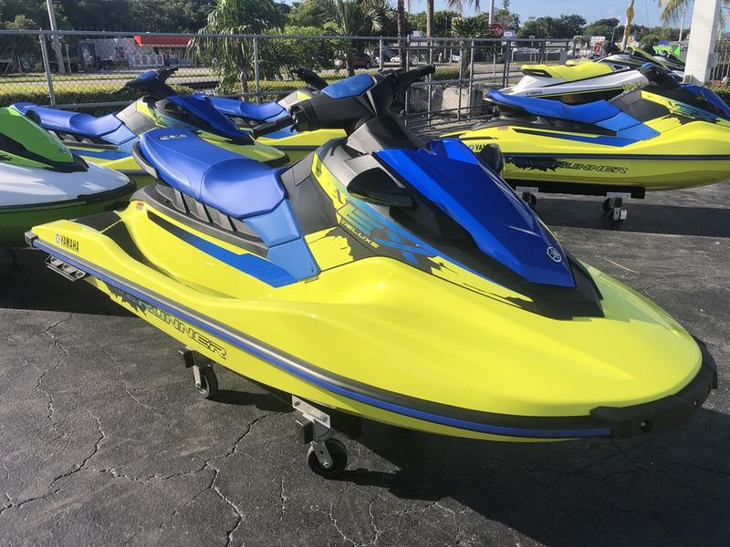 2022 Yamaha Waverunners EX® Deluxe