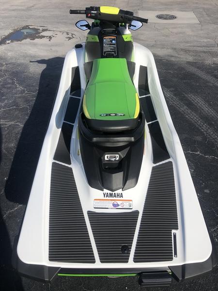 2022 Yamaha Waverunners EX® Deluxe