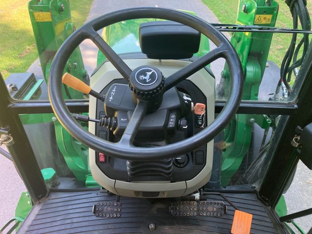 2015 John Deere 5100M Tractor C/W H260 Loader