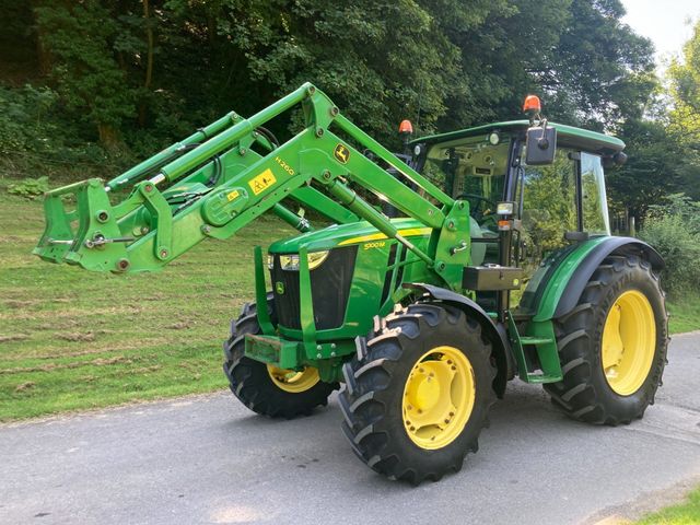 2015 John Deere 5100M Tractor C/W H260 Loader