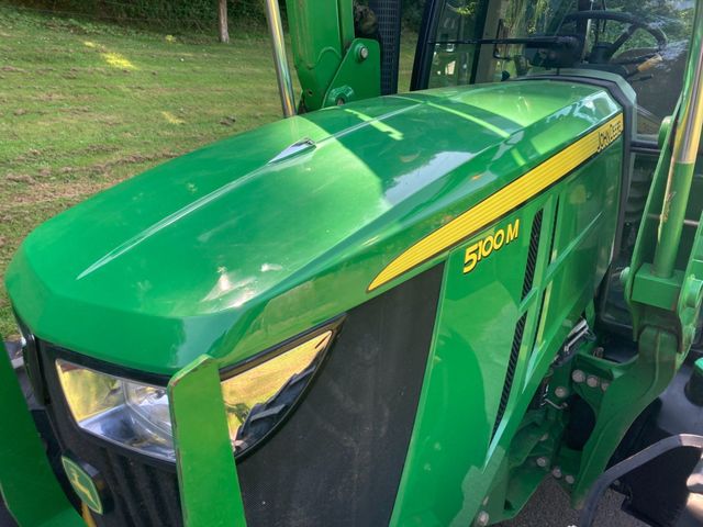 2015 John Deere 5100M Tractor C/W H260 Loader