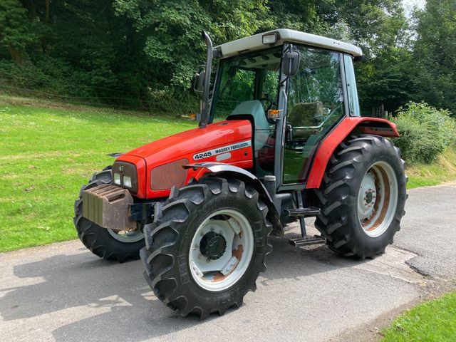 2000 Massey Ferguson 4245 Tractor