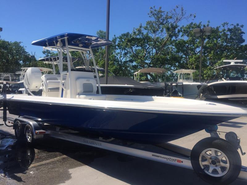 2018 ShearWater 25LTZ