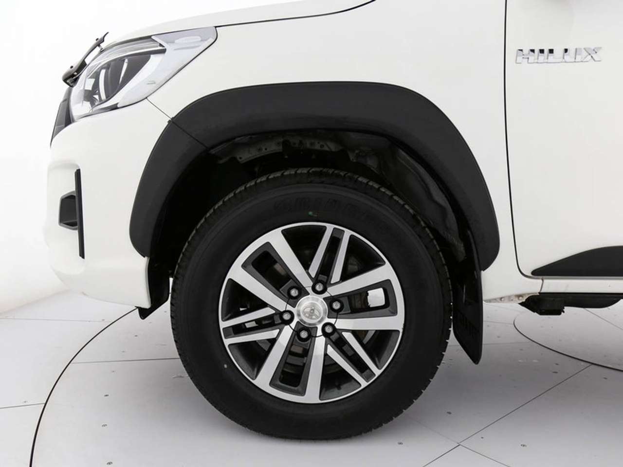 Toyota Hilux 2.4 d-4d double cab executive+ 4wd auto