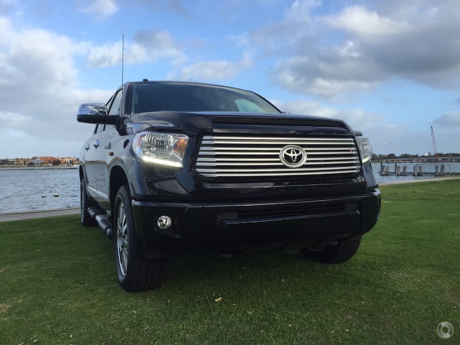 2015 TOYOTA TUNDRA PLATINUM UTILITY CREWMAX