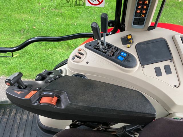 2019 Massey Ferguson 5711S Tractor