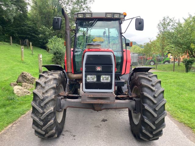 1995 Massey Ferguson 6180 Dynashift Tractor