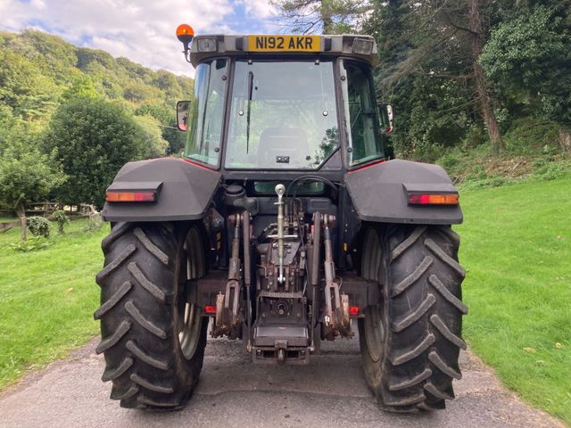 1995 Massey Ferguson 6180 Dynashift Tractor