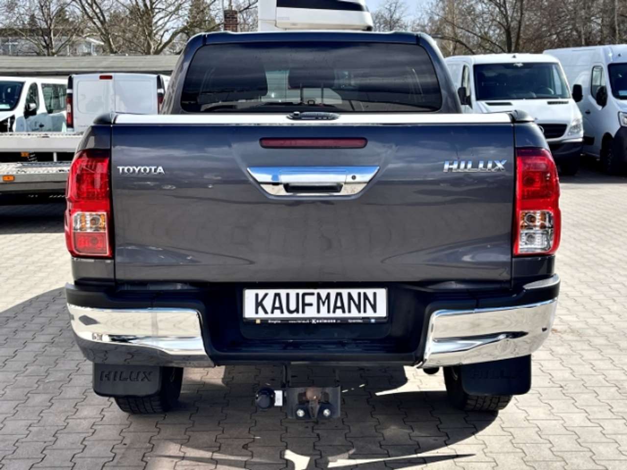 Toyota Hilux Double Cab 4×4 2.4 D-4D LED Navi Keyless e-Sitze R