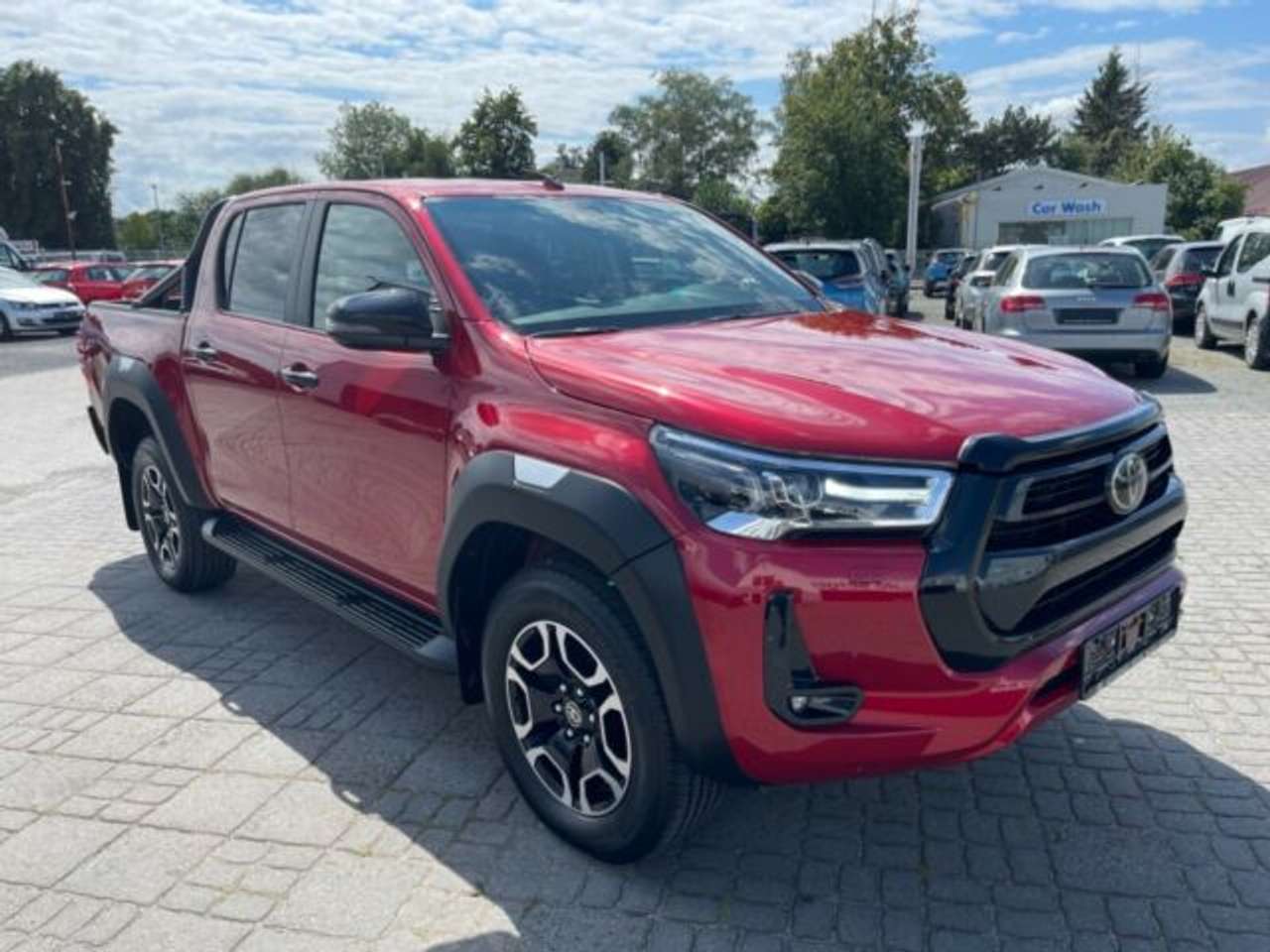 Toyota Hilux 2.8d Automatik Double Cab Invincible Navi