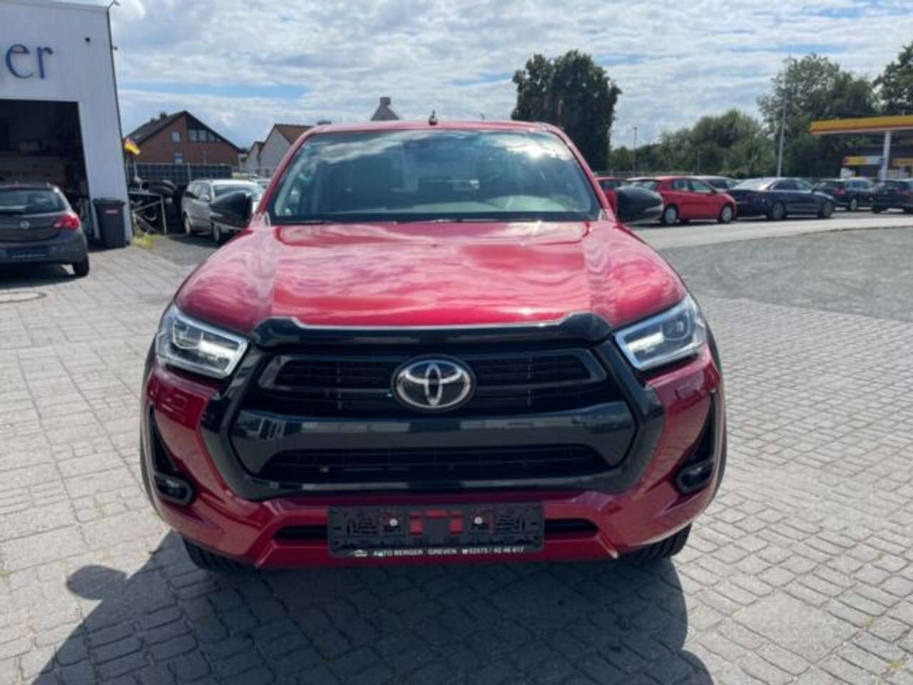 Toyota Hilux 2.8d Automatik Double Cab Invincible Navi