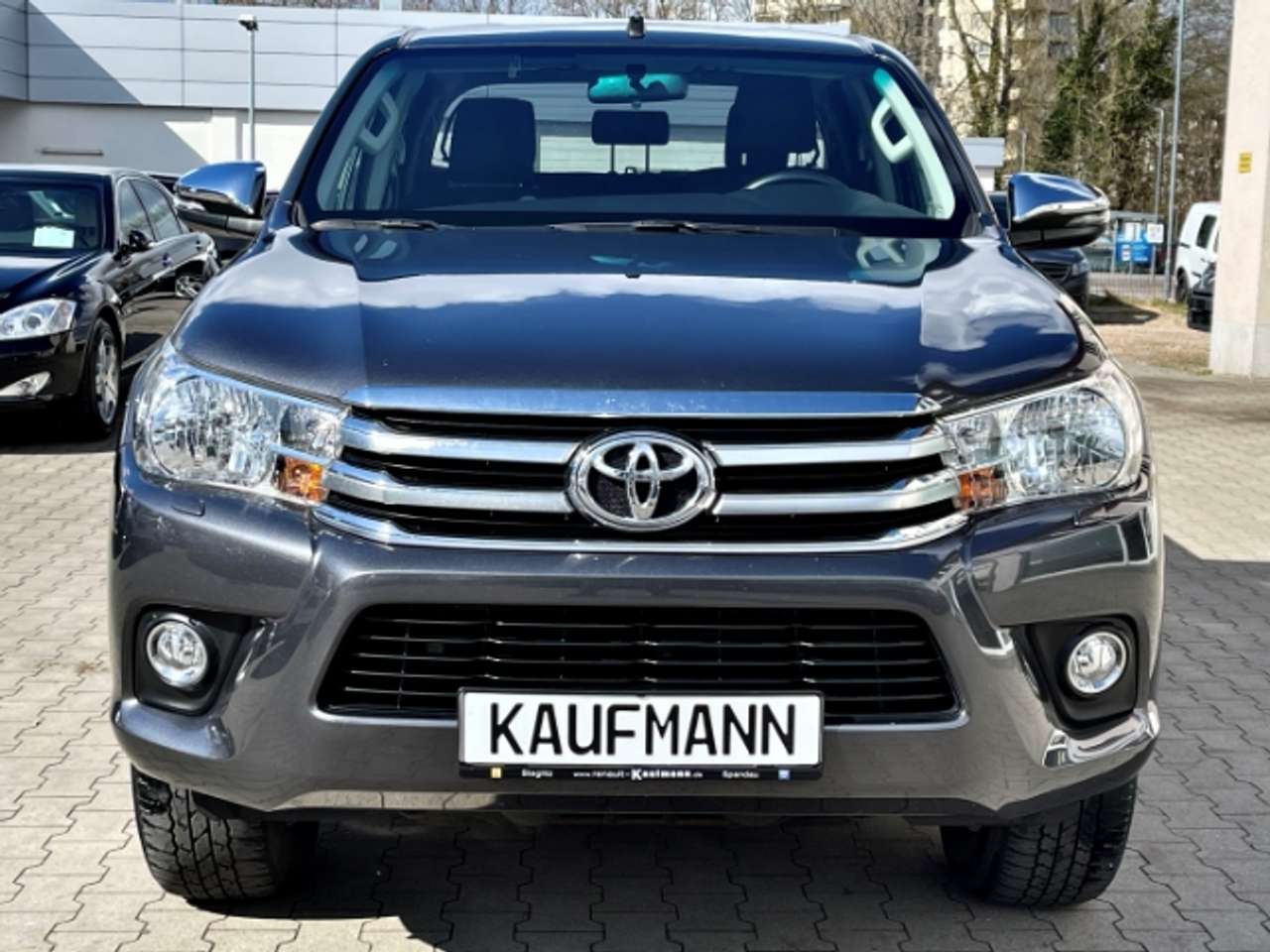 Toyota Hilux Double Cab 4×4 2.4 D-4D LED Navi Keyless e-Sitze R