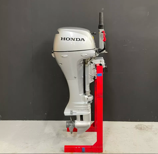 Honda 10 HP outboard engine