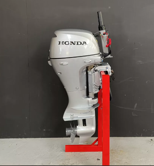 Honda 8 HP outboard engine