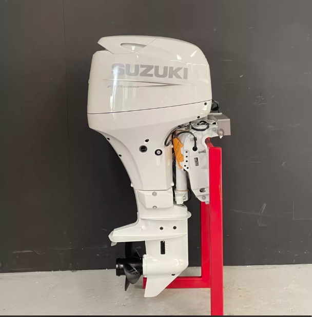 Suzuki 60 PK EFI ’22 outboard engine