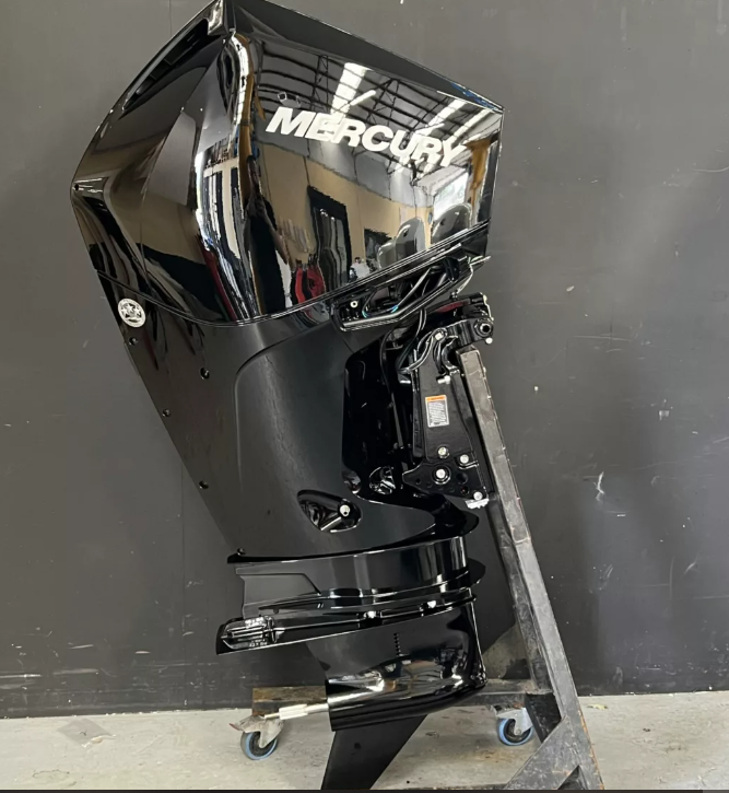 Mercury 200 HP EFI V6 outboard engine