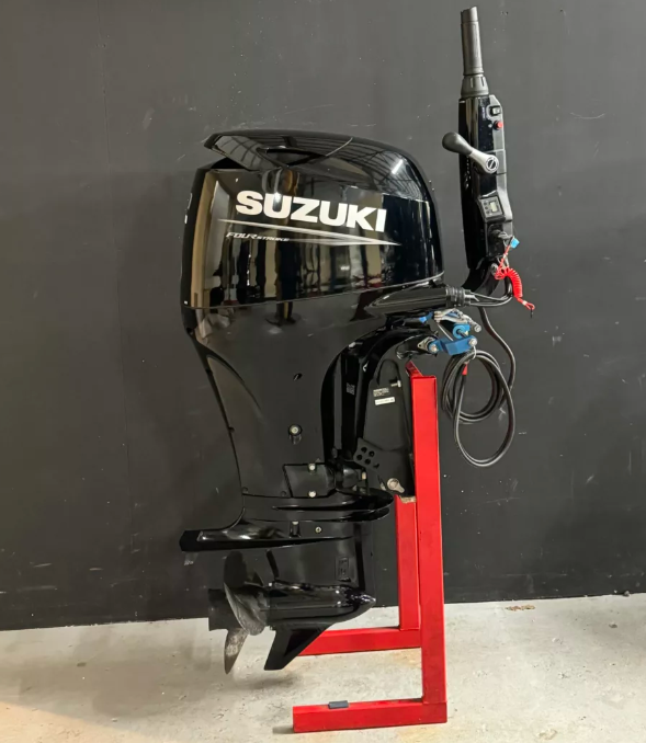 Suzuki 70 PK EFI ’22 outboard engine