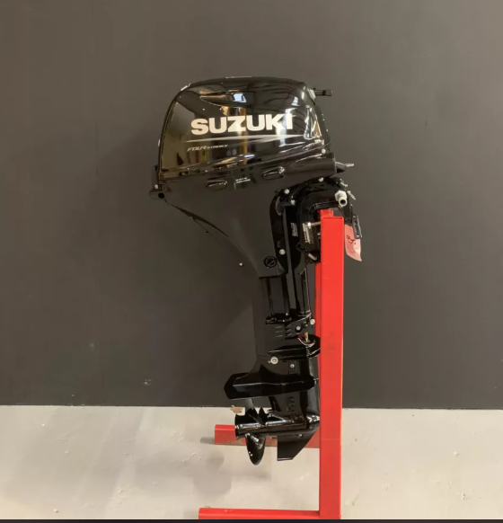 Suzuki 20 PK EFI ’22 outboard engine