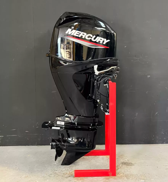 Mercury 40 PK EFI Command Thrust outboard engine