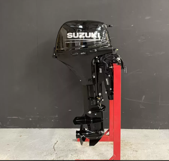 Suzuki 15 PK EFI Powertilt outboard engine